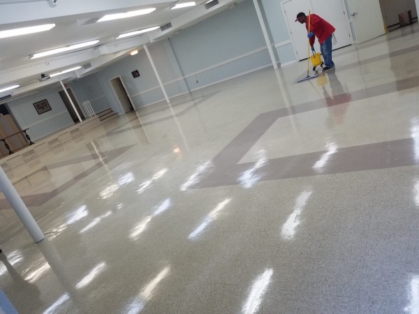 Commercial Floor Cleaning in Williamsburg, VA (1)